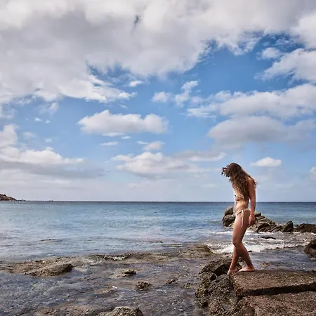 Santa Katerina - Sea View & Outdoor Hot Tub וילה